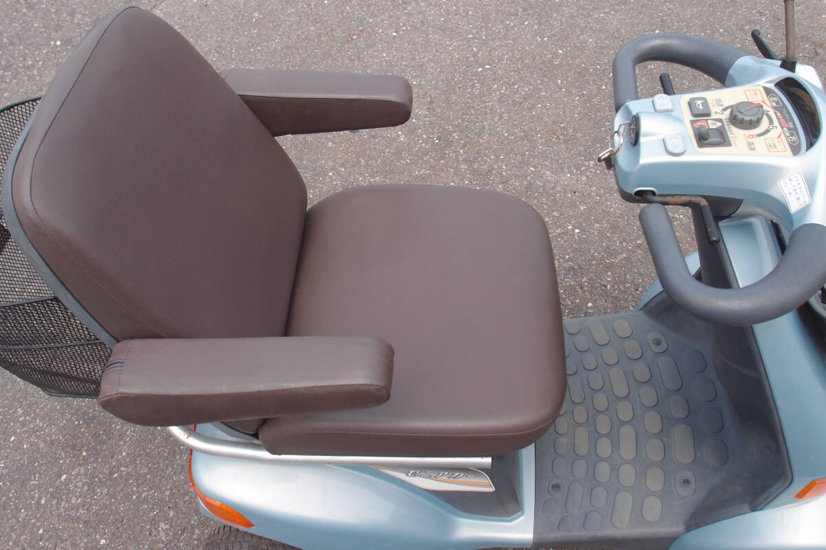 スズキ　セニアカーET4D6　バッテリーあがり動作不明のジャンク品　売り切りです☆彡_8