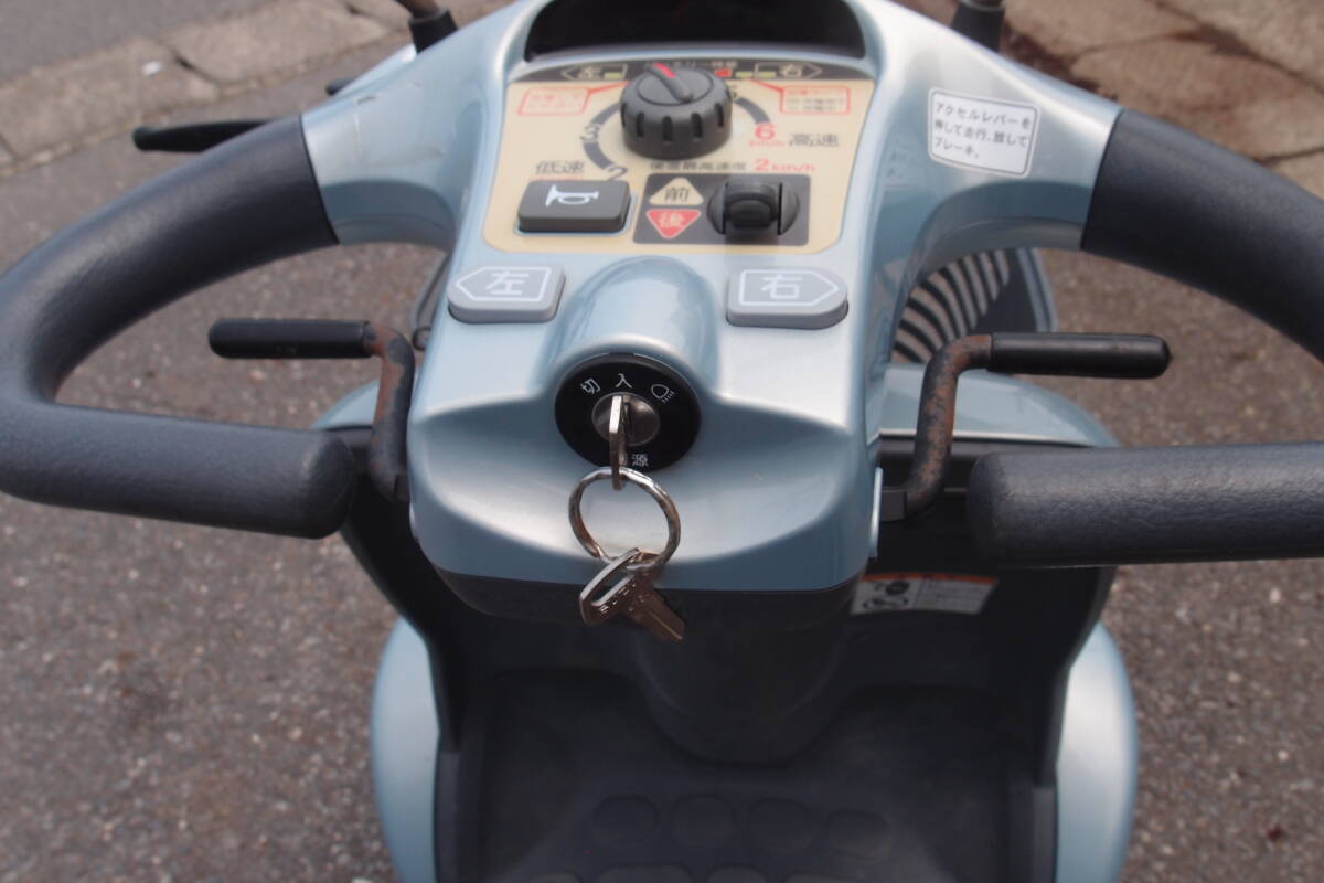 スズキ　セニアカーET4D6　バッテリーあがり動作不明のジャンク品　売り切りです☆彡_9