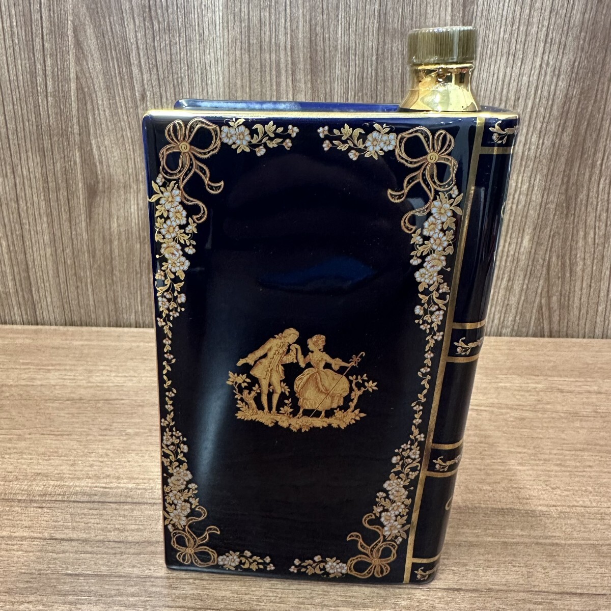 見☆1円〜 未開栓品 カミュ ナポレオン ブック 紳士と淑女 700ml 40度