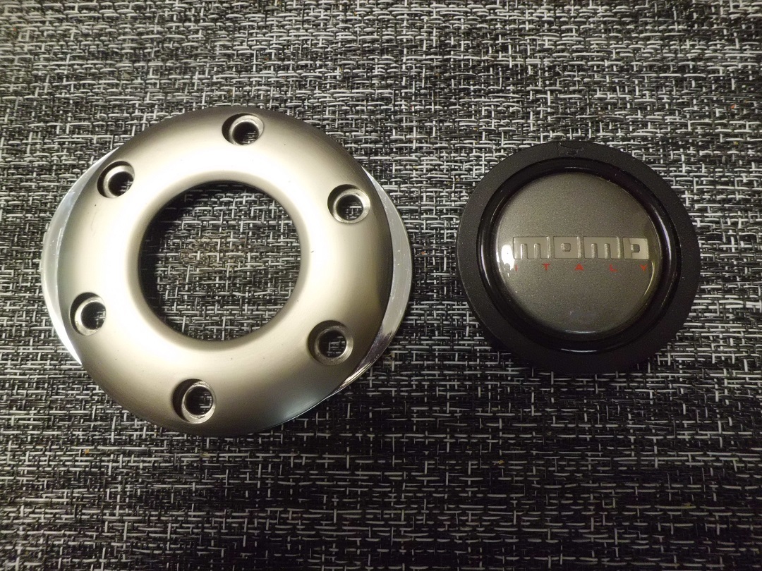 ☆美品☆?希少品?☆MOMO RACE ホーンボタン　センターリング　リングカバー？☆３点セット☆宅急便コンパクト発送☆_2