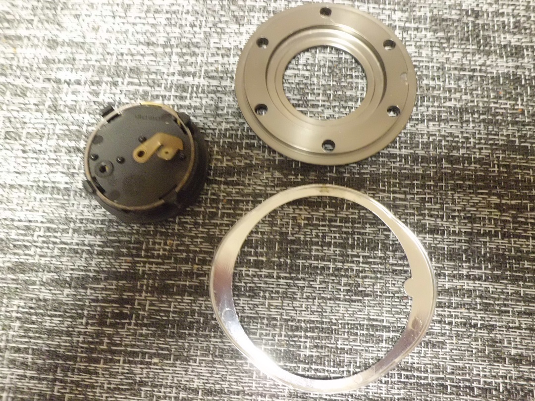 ☆美品☆?希少品?☆MOMO RACE ホーンボタン　センターリング　リングカバー？☆３点セット☆宅急便コンパクト発送☆_9