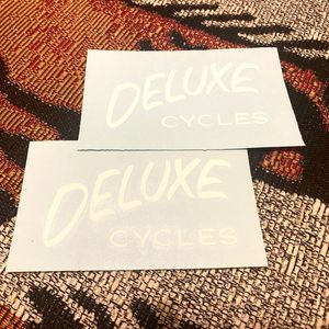 DELUXE CYCLES カッティングステッカー ホワイト 2枚セット 新品 / ブルーラグ bluelug f