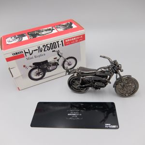 レッドバロン バイク 置物の値段と価格推移は？｜7件の売買データから
