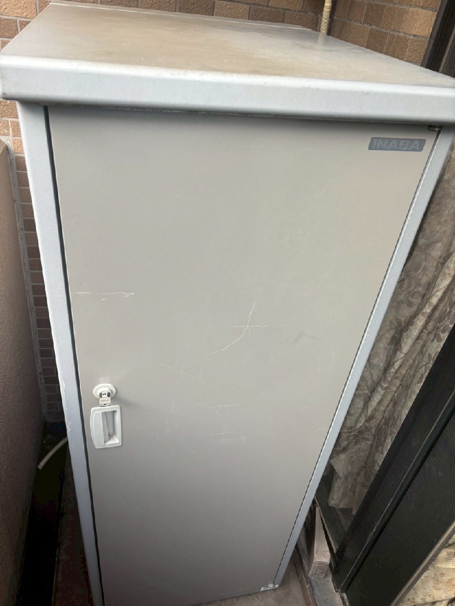 引取限定】J7453◇INABA◇イナバ物置◇620×800×1580mm◇解体済◇鍵・棚