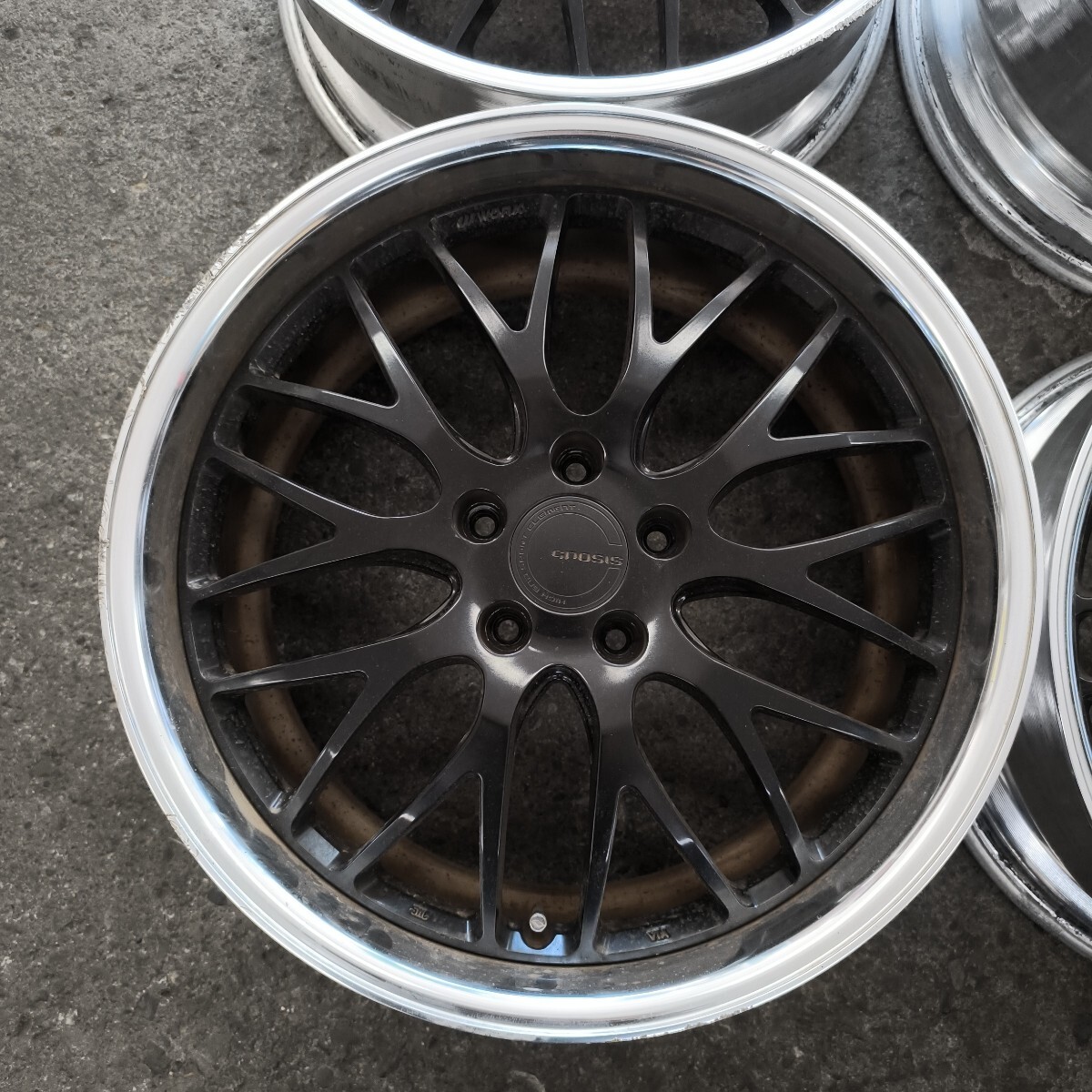 ワーク グノーシス GH2 19インチ 8.5J +42 PCD114.3 4本 中古 work