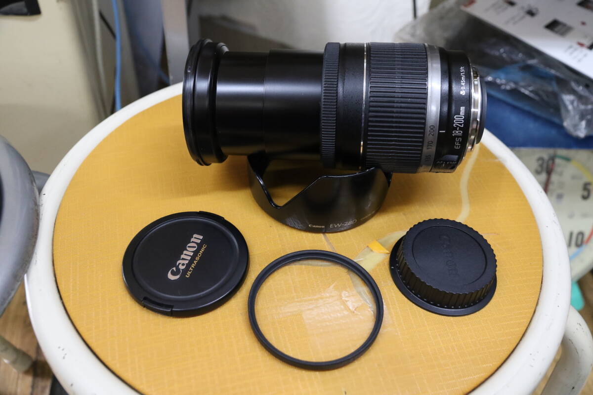 キヤノン ZOOM LENS EF-S 18-200mm F3.5-5.6 IS 中古品フードファイターキャップ付き_6