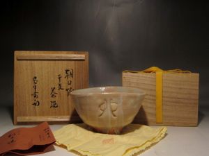 尋牛斎花押の値段と価格推移は？｜1件の売買データから尋牛斎花押の