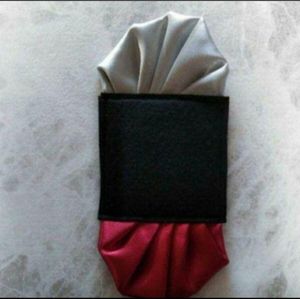 スーツ職人によるポケットチーフ　コンビネーション　ワインレッド＆シルバー