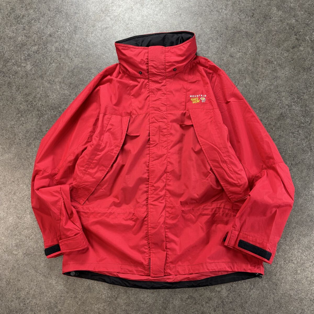 MOUNTAIN HARDWEAR ASICS社製 マウンテンハードウェア ナイロン 