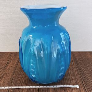 花瓶 カメイガラスの値段と価格推移は？｜78件の売買データから花瓶