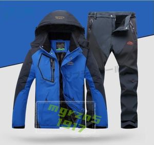 新品秋冬お色選択可スキーウェア メンズ スノーボードウェア マウンテンジャケット 上下