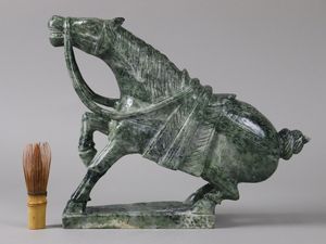 翡翠 置物 馬の値段と価格推移は？｜7件の売買データから翡翠 置物 馬