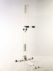 サイクルロッカー CycleLocker クランクストッパースタンド CS-650 縦置き ディスプレイ