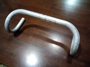 ドロップハンドル　NITTO universal 105　φ25.4 幅370mm