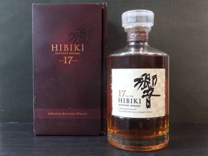 響 17年の平均価格は49,224円｜ウイスキーの価格相場・買取価格