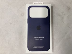 22.5) 未開封新品　Apple MagSafe対応iPhone 17 Pro Max シリコーンケース ミッドナイト