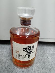 響 17年(箱無し)の平均価格は50,602円｜ウイスキーの価格相場・買取価格