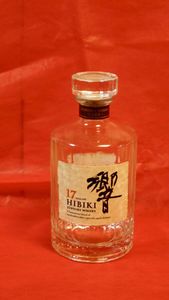 響17年空瓶の値段と価格推移は？｜3件の売買データから響17年空瓶の