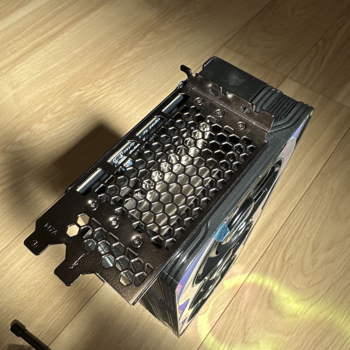 Tesla V100 コンピューティングカード + 4090 クーラー nvdia Tesla V100 16GB GPU 動作確認済み PCIe RTX5090クーラー仕様