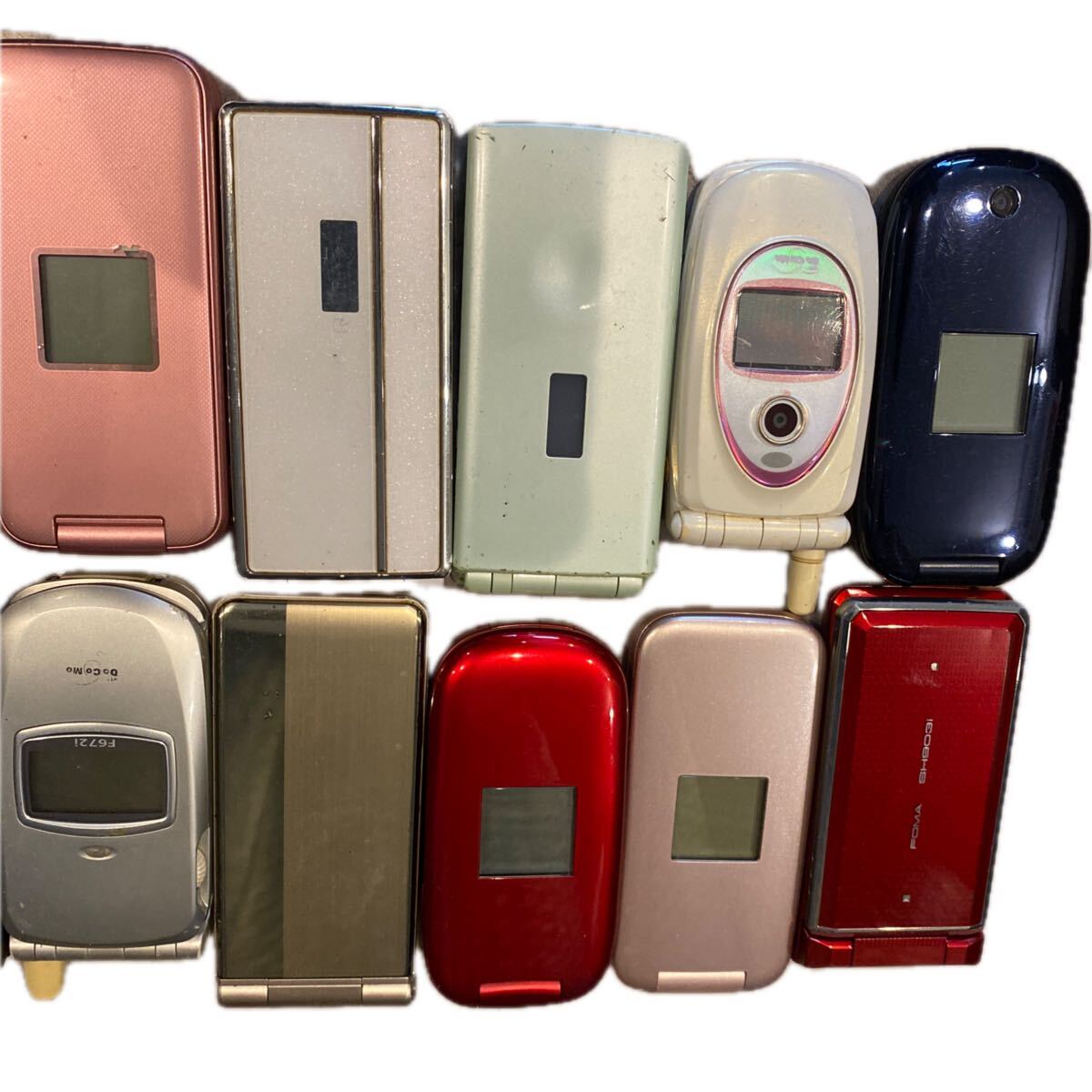 ガラケー約90台 大量まとめ売り ジャンク 折りたたみ携帯電話 docomo