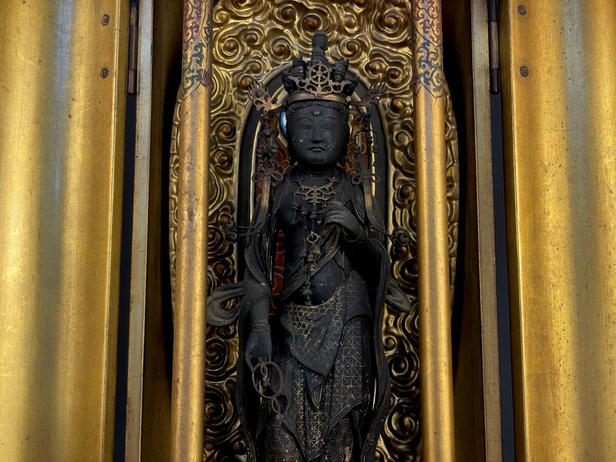 寺院買取品 仏教美術 江戸期 木造 十一面観音立像 玉眼 木彫 彩色厨子