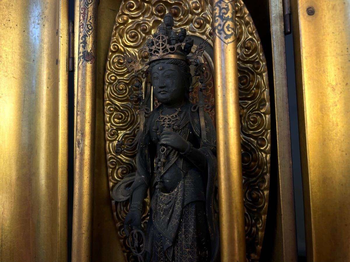 寺院買取品 仏教美術 江戸期 木造 十一面観音立像 玉眼 木彫 彩色厨子