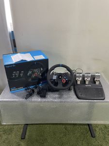 logicool G29のYahoo!オークション(旧ヤフオク!)の相場・価格を見る 