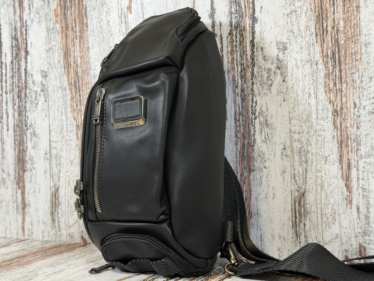 TUMI ボディーバック ケリースリング TUMI ケリースリング ボディバッグ ショルダーバッグ オールレザー