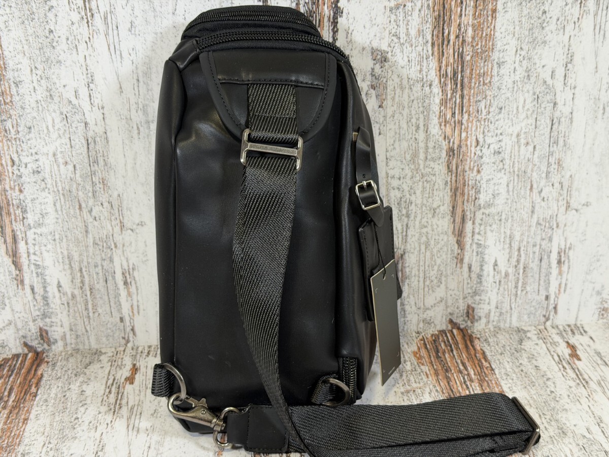 TUMI ケリースリング ボディバッグ ショルダーバッグ オールレザー