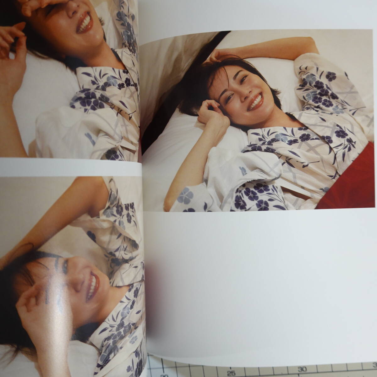 8378【直筆サイン入】比嘉愛未写真集「本心」2022年 集英社(あ行