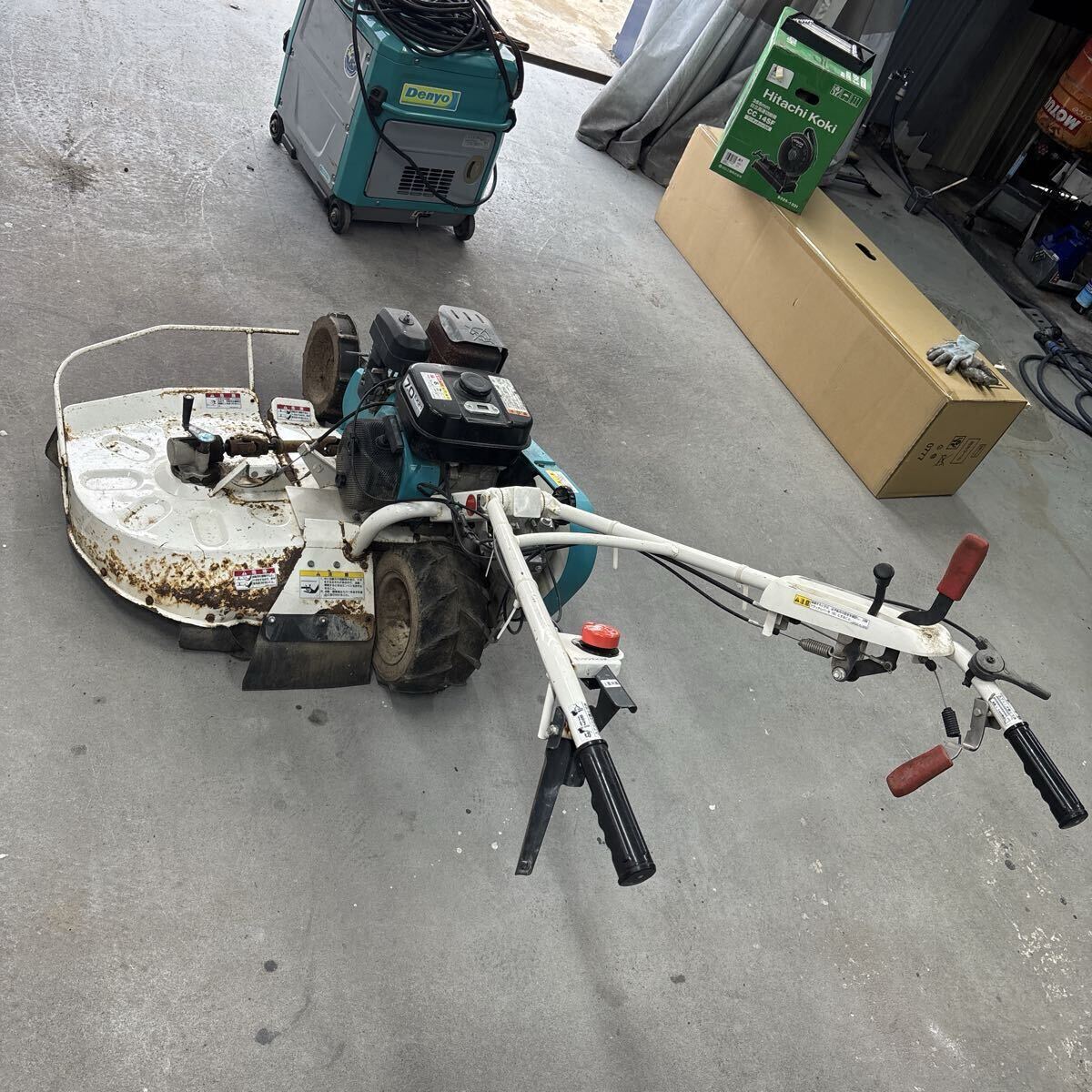 クボタ ロータリーモア GC703RD 自走式 草刈機 刈払機 農機具 ウイング