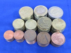 ユーロ　50セント　217枚　　硬貨　まとめ売り 50セントユーロの値段と価格推移は？｜2件の売買データから50セント
