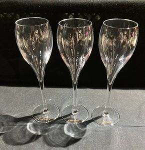 ヴーヴ・クリコ シャンパングラスの値段と価格推移は？｜15件の売買