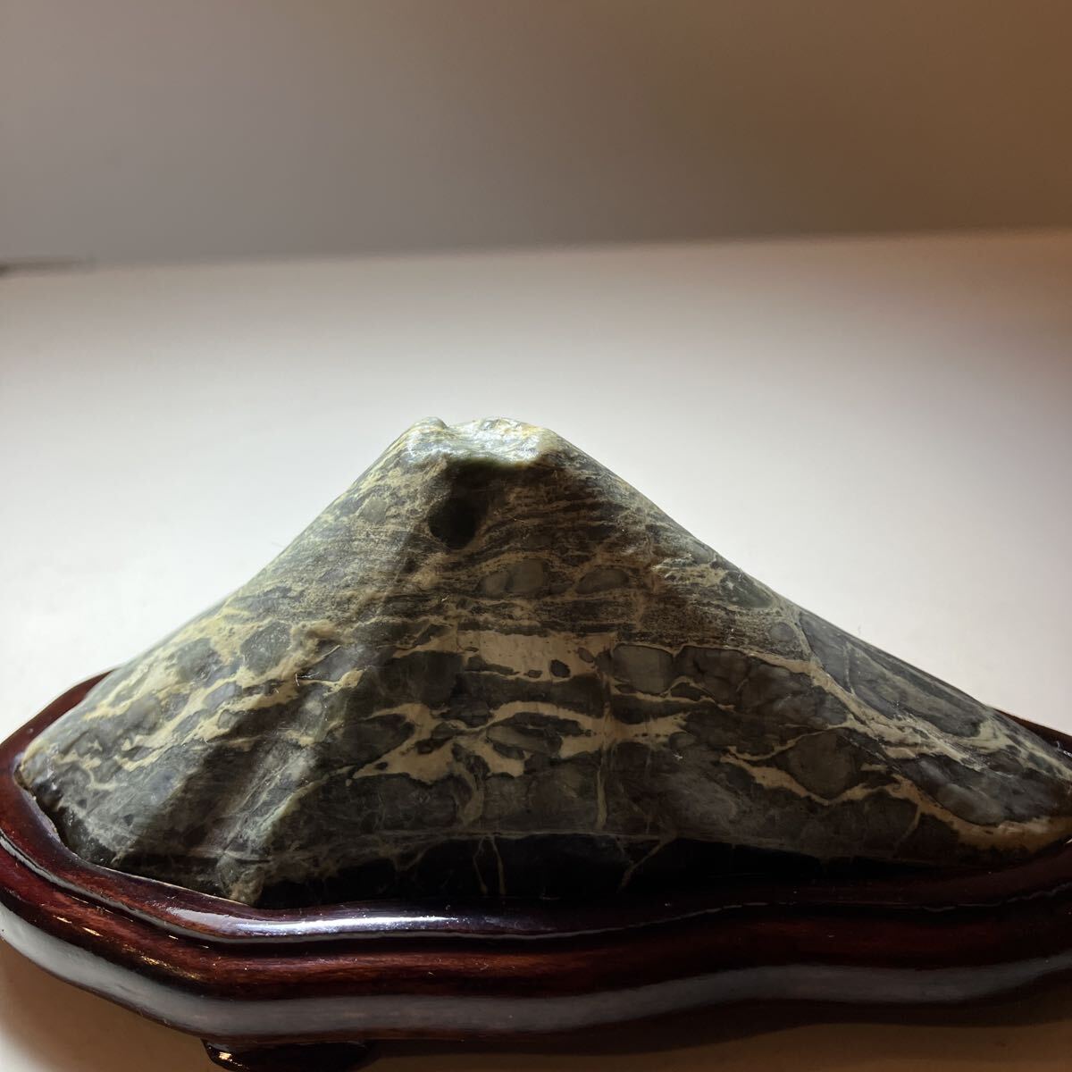 水石 富士山 鑑賞石 盆石 盆栽 飾り石 台座付き(盆栽)｜売買された