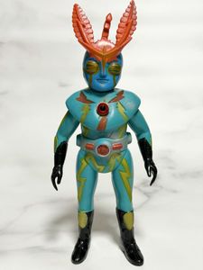 イナズマン ソフビのYahoo!オークション(旧ヤフオク!)の相場・価格を