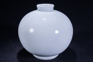 井上萬二 壺の値段と価格推移は？｜4件の売買データから井上萬二 壺の