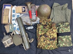 軍隊手帳の値段と価格推移は？｜64件の売買データから軍隊手帳の価値が
