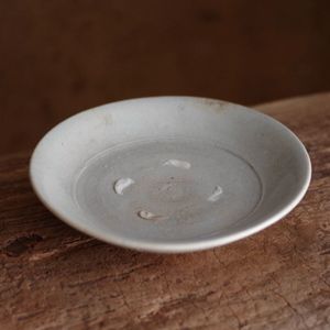 黒田泰蔵 白磁の値段と価格推移は？｜5件の売買データから黒田泰蔵