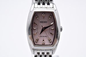 SEIKO V117のYahoo!オークション(旧ヤフオク!)の相場・価格を見る