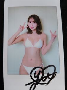 三上悠亜　直筆サインカード　70枚限定 三上悠亜 直筆の値段と価格推移は？｜12件の売買データから三上悠亜