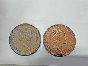 エリザベス2世 1981年の値段と価格推移は？｜4件の売買データから