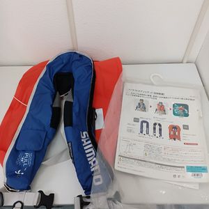 自動膨張ライフジャケットの値段と価格推移は？｜8件の売買データから
