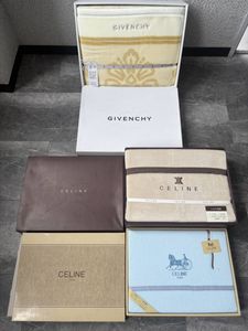 セリーヌ 毛布の値段と価格推移は？｜38件の売買データからセリーヌ