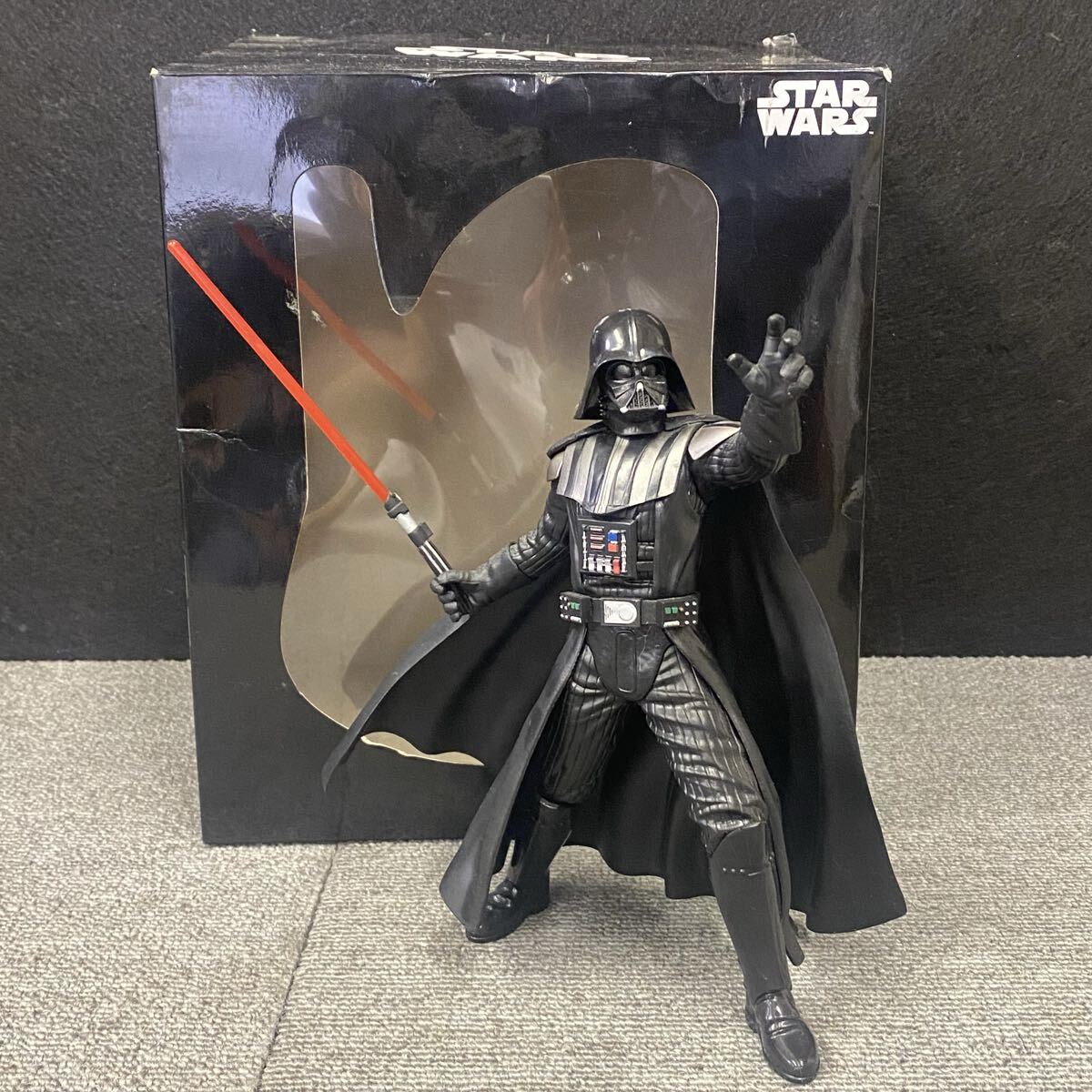 スターウォーズ プレミアム1/10スケールフィギュアの値段と価格推移は