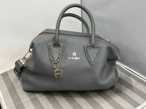 アイグナー ハンドバッグの値段と価格推移は？｜7件の売買データから