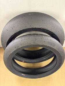 ダンロップスリックタイヤの値段と価格推移は？｜16件の売買データから