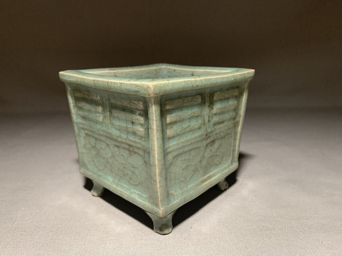 龍泉窯 青磁の値段と価格推移は？｜129件の売買データから龍泉窯 青磁