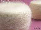 [KC9]08 希少なキッドモヘア毛糸 ♪極細♪ 50g 即決価格 オフ白_1