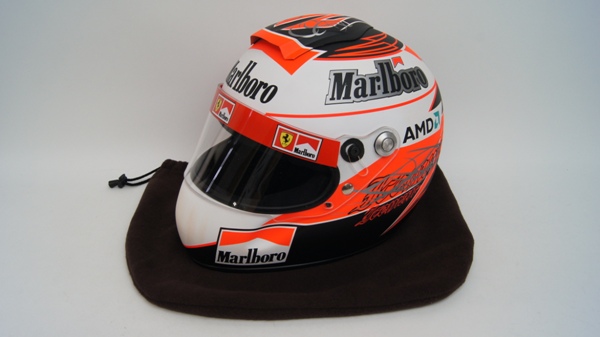 1/1 レプリカヘルメット キミ・ライコネン フェラーリ 2007