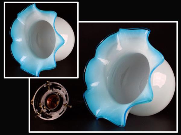 【魁】明治大正期 青フリル乳白細工 豆球 火舎 ホヤ 極上品